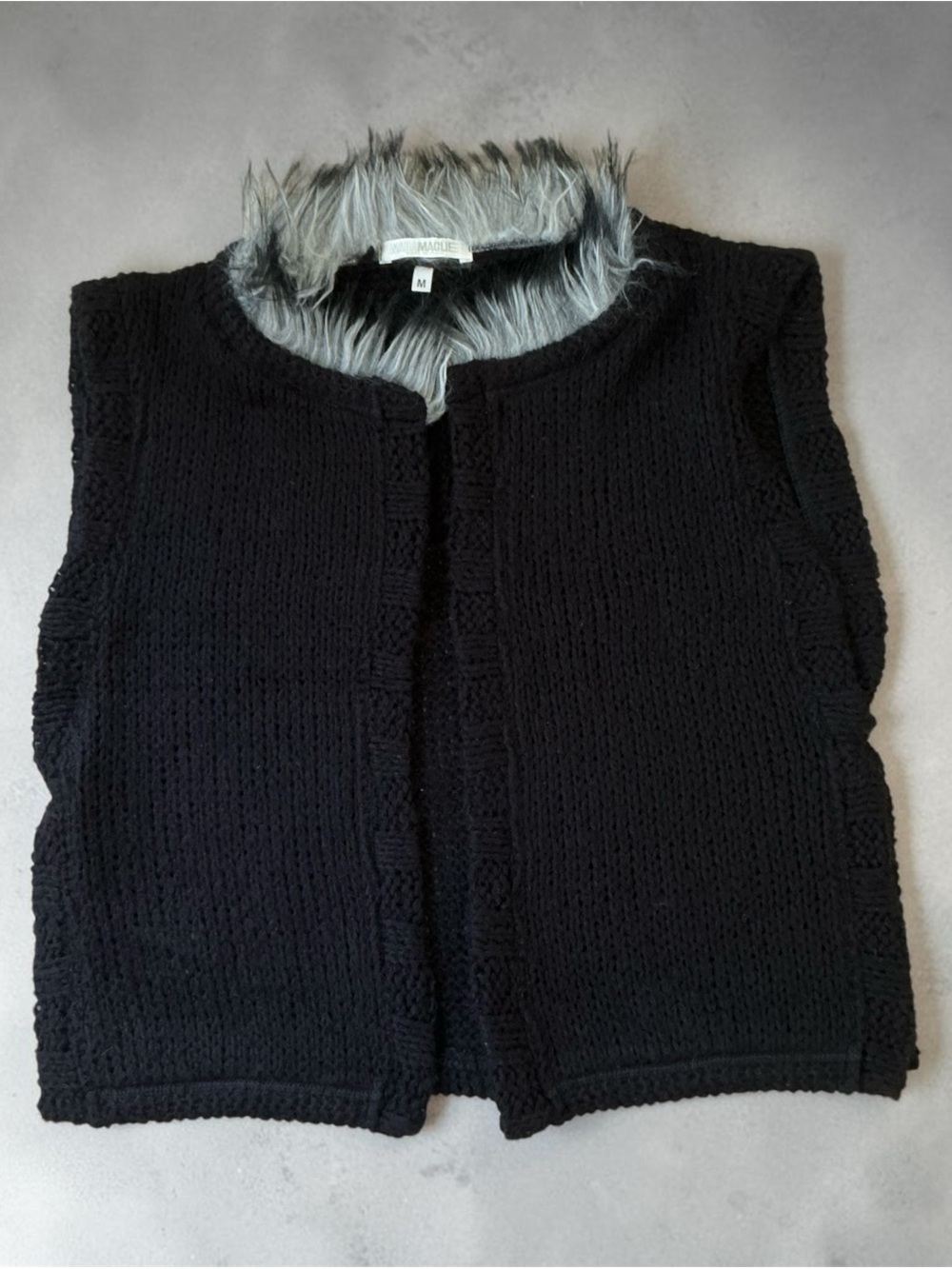 Nara Maglie Made in Italy Black Wool Knit Vest with Faux Fur Collar – Size M